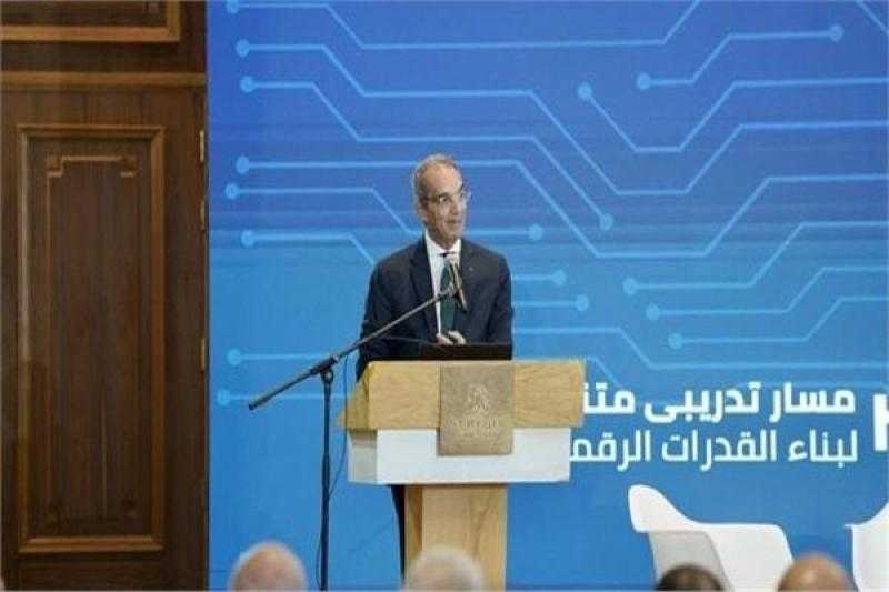 وزير الاتصالات: استثمرنا 50 مليار جنيه في مشروعات التحول الرقمي بمصر