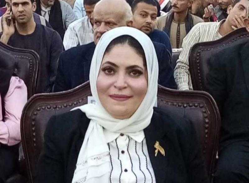 رشا الزناتي امينة العلاقات الحكومية بحزب مستقبل وطن بسوهاج تهنئ الشعب المصري بالعام الميلادي الجديد ٢٠٢٤ ميلادية