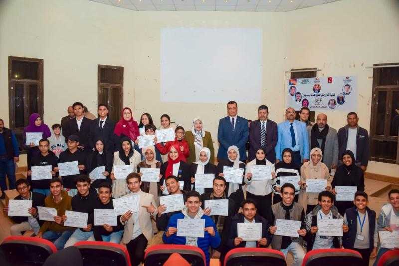 بالصور : وكيل تعليم سوهاج يشهد ختام فاعليات المسابقة المحلية للعلوم  والهندسة ايسف Isfe  ٢٠٢٥