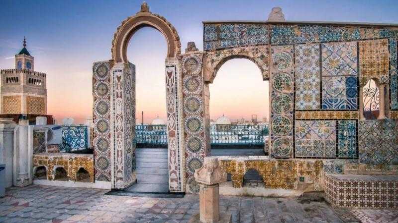 في تونس الرقمية: من يسيطر على دفة الأخبار؟