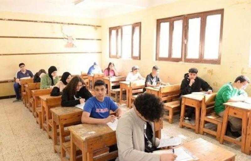 تعرف علي النموذج الاسترشادى لإمتحان اللغة العربية للشهادة الإعدادية بنظام البوكليت بدمياط
