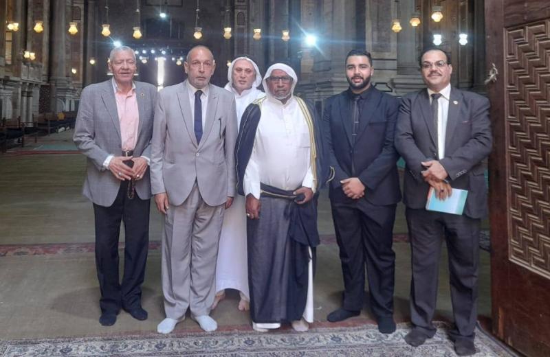 الشيخ طارق يس الرفاعي يستقبل شيخ الطريقة الجريرية الأحمدية بمسجد الإمام الرفاعي بالقلعة تأكيد على وحدة الصف الصوفي وتعزيز روابط المحبة والترابط بين الطريقتين