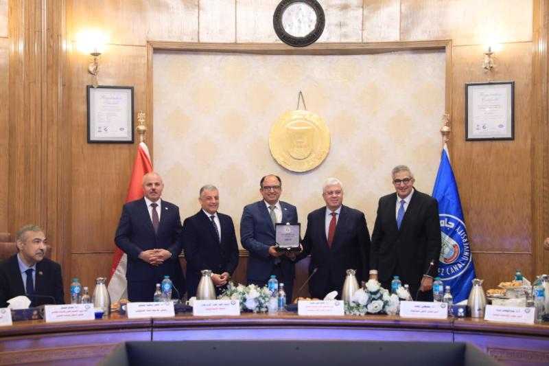 جامعة كفر الشيخ تتصدر قائمة أفضل جامعة صديقة للبيئة للعام الجامعي 2024/2025