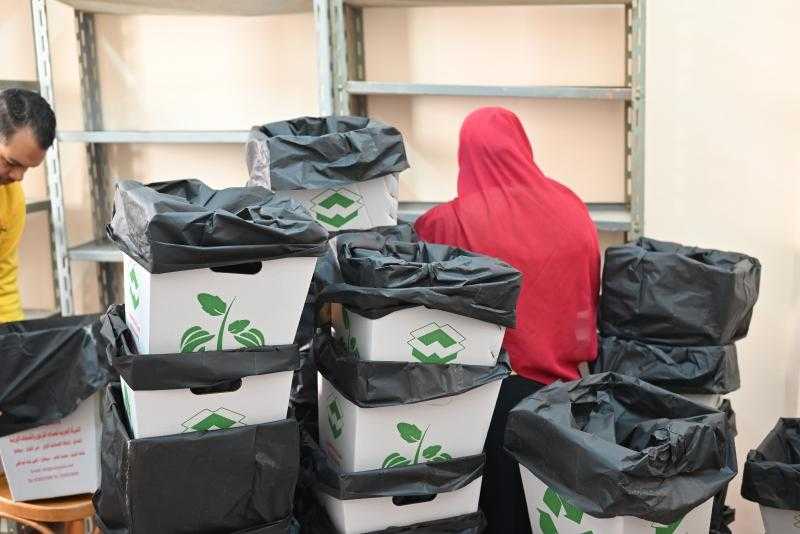 جامعة سوهاج الأهلية تدعم ثقافة الاستدامة و إعادة التدوير: بتوزيع حاويات صديقة للبيئة للكليات