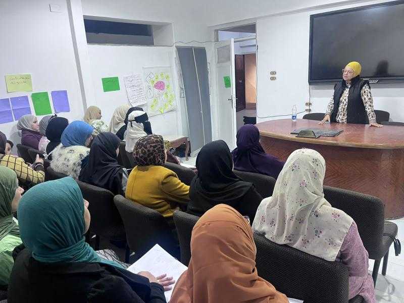 قومى المرأة بسوهاج ينظم برنامج تدريبى لتمكين الأسرة المصرية