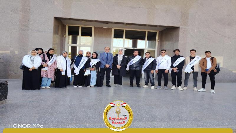 جانب من الزيارة 