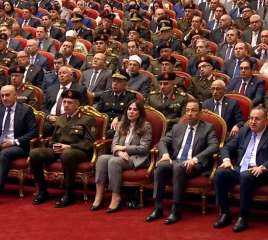 خلال مشاركته باحتفالية يوم الشهيد .. رئيس جامعة سوهاج يؤكد الندوات التثقيفية للقوات المسلحة تجسد تقدير الدولة لتضحيات أبطالها