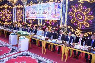 محافظ سوهاج ورئيس جامعة سوهاج يشاركان في أكبر مائدة إفطار جماعي تنظمها جامعة سوهاج