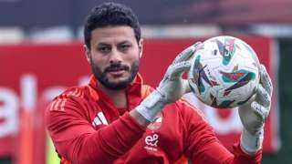 حراسة الأهلي تتعرض للتشهير: محمد الشناوي يحرر محضرًا ضد بلوجر بعد ادعاءات زواج مفاجئة