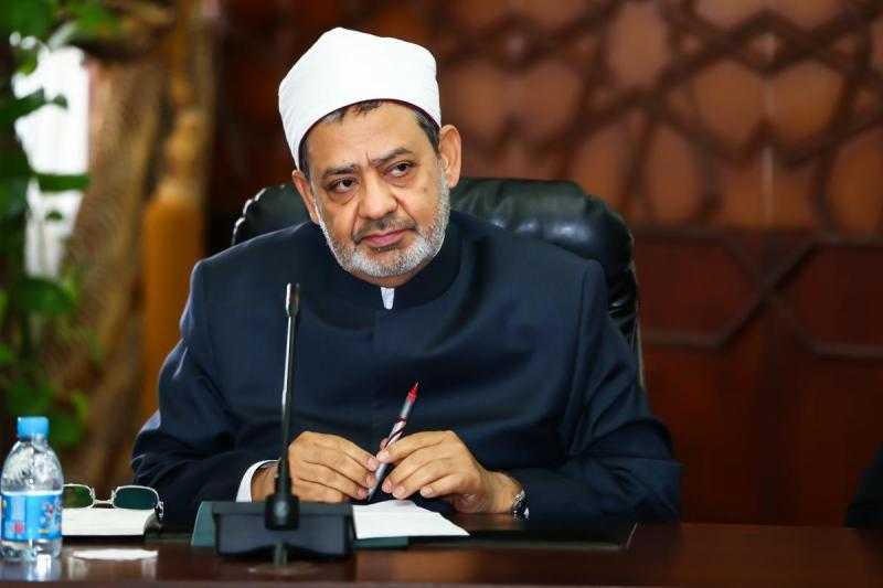 شيخ الأزهر يهنئ الرئيس السيسي والشعب المصري بعيد الفطر ويدعو لوحدة الصف ونشر السلام