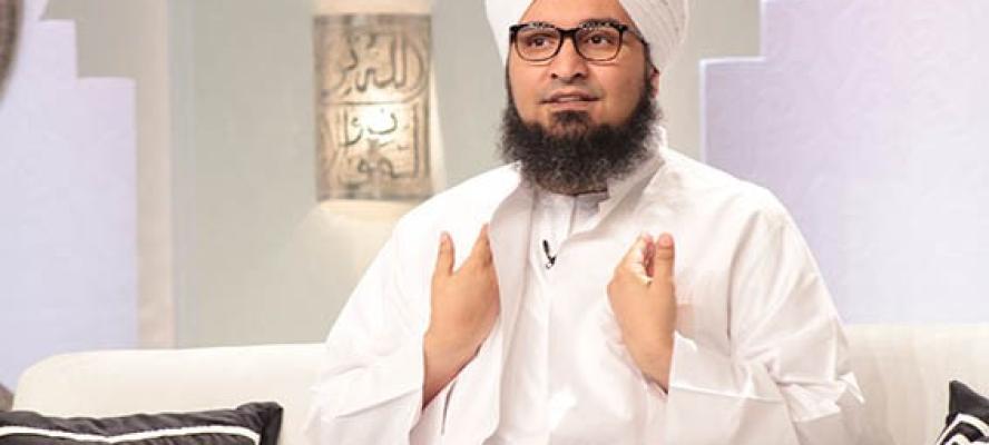 الحبيب علي الجفري يوضيح  حقيقة الجدل حول دعاء خطبة عيد الفطر