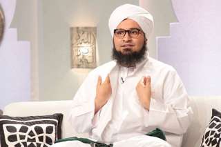 الحبيب علي الجفري يوضيح  حقيقة الجدل حول دعاء خطبة عيد الفطر