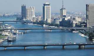 طقس متقلب غدًا.. أجواء دافئة نهارًا وأمطار متفرقة ورياح مثيرة للأتربة جنوبًا