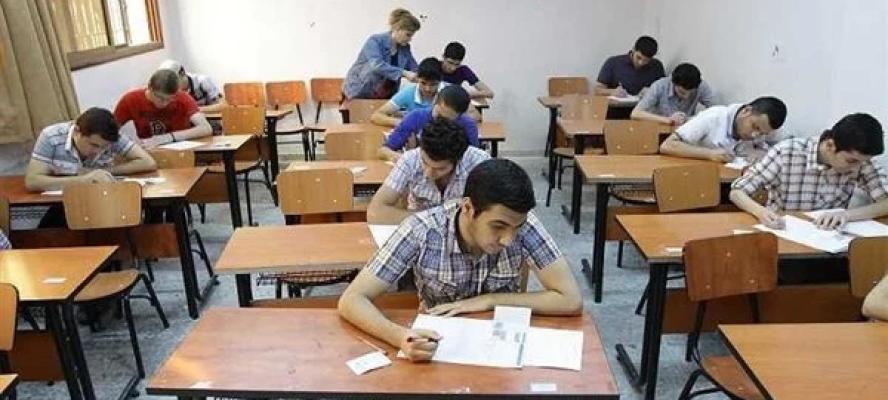 التعليم تحسم الجدل: لا ”أونلاين” في المدارس.. والدراسة مستمرة رغم قرارات ترشيد الطاقة