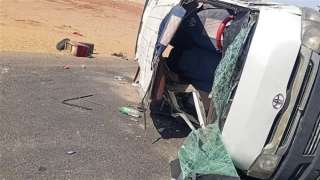 انقلاب ميكروباص على طريق قنا–الأقصر يُصيب 10 أشخاص.. ونقل المصابين للمستشفى قوص المركزي