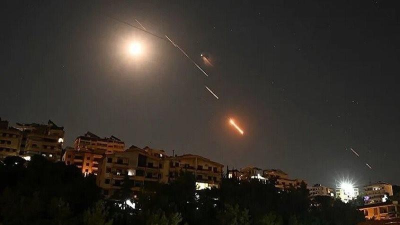 تصعيد متسارع في الشرق الأوسط.. إنذارات في النقب وغارات على جنوب لبنان وجهود دبلوماسية لاحتواء الأزمة