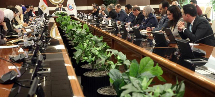 وزير الصحة يترأس اجتماعاً لمراجعة الحساب الختامي لموازنة 2024-2025