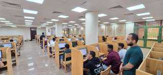 استمرار امتحانات الميدتيرم بكلية الصيدله بجامعة سوهاج