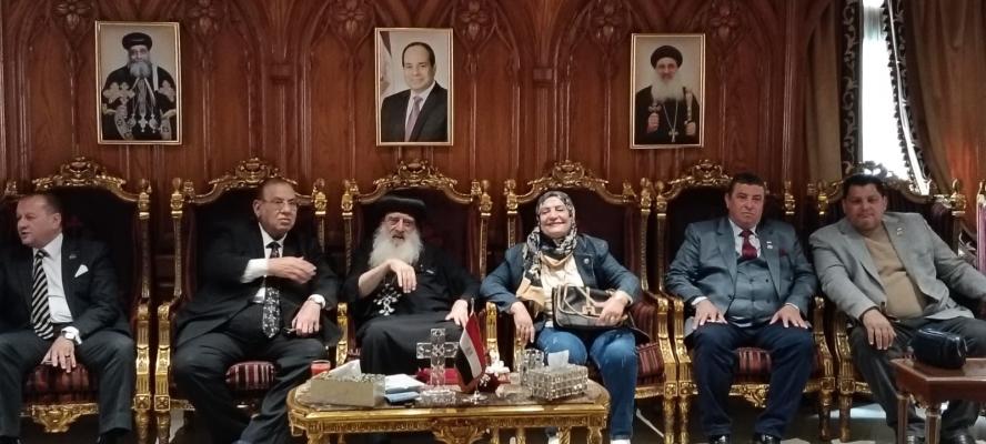 وفد «الاتحاد العام للجمعيات الأهلية» يزور مطرانية طنطا لتهنئة الأقباط بعيد القيامة المجيد