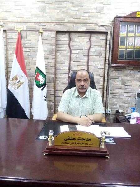مدحت حنفي : عدم رصد اى مخالفات أو تجاوزات داخل لجان امتحانات الدبلومات الفنية بسوهاج