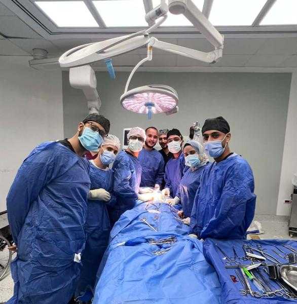 جسم معدني يخترق عضلة قلب مريض وفريق طبي بجامعة سوهاج ينقذ حياته