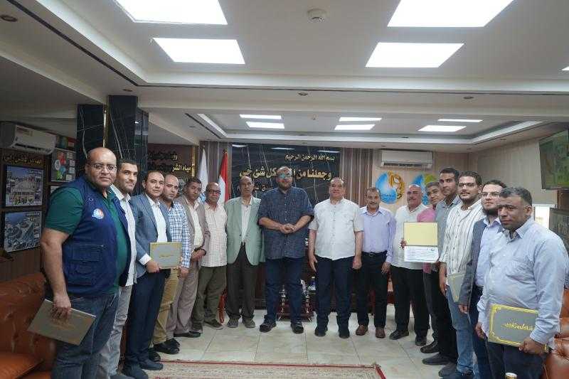 مياة الشرب بسوهاج تكرم المفكرين والمبدعين من العاملين بالهيئة