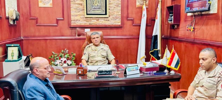 اجتماع مدير تعليم سوهاج والمستشار العسكرى لبحث آليات الاستعداد للعام الدراسي ٢٠٢٦ /٢٠٢٧
