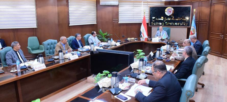 12 مليون و 900 ألف جنيه مكافات النشر العلمي للباحثين بجامعة سوهاج عن عام 2025