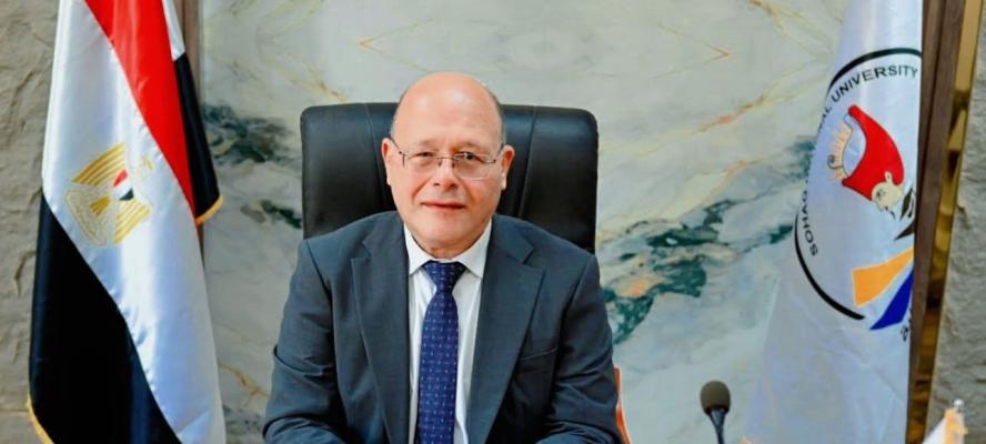 ” النعماني ”  يعتمد ترقيه 2100 من العاملين بقطاع التعليم و المستشفيات الجامعية بجامعة سوهاج