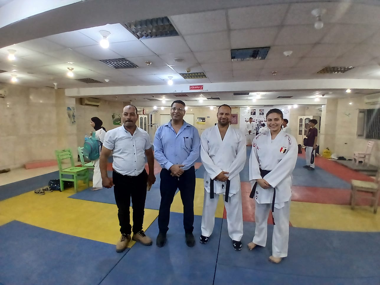523bdfc1b768.jpg